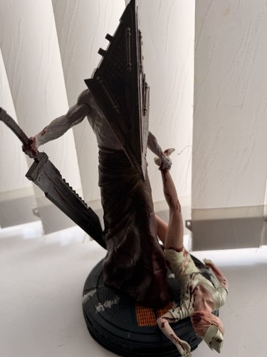 Silent hill resin hand - silent,